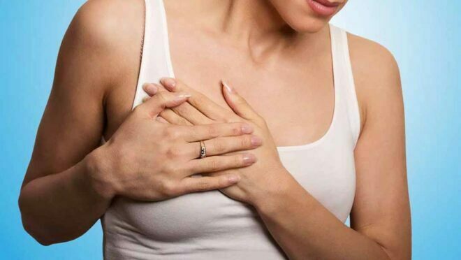 Phân biệt đau ngực khi đến tháng và khi mang thai